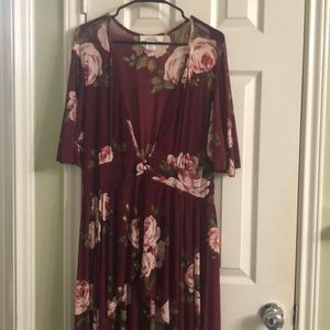 Women’s high low floral top